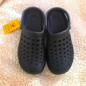 Joybees Clogs Shoes, Junior size 4